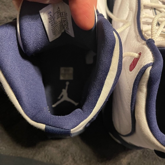 Jordan pro strong size 9 - Picture 3 of 6